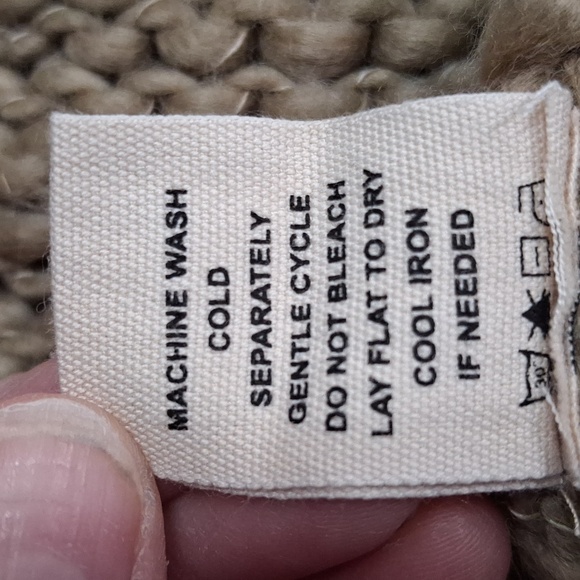 "CHELSEA AND VIOLET" SZ. L., Brown acrylic, button down cardigan. - Picture 8 of 16